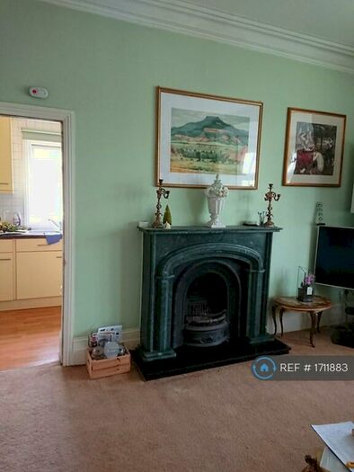 2 Bedroom Flat To Rent In Croydon Road, Surrey, CR3