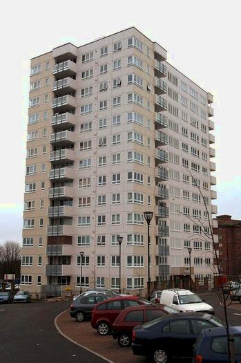 2 Bedroom Flat To Rent In Park Road East, London, W3