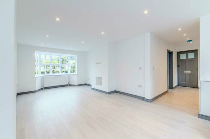 3 Bedroom Semi-Detached House To Rent In Brookland Rise, Hampstead Garden Suburb, London, NW11