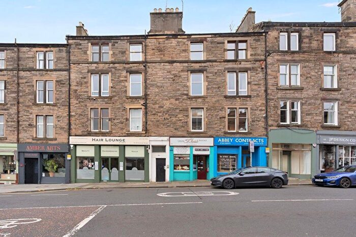 2 Bedroom Flat For Sale In Montrose Terrace, Abbeyhill, Edinburgh, EH7