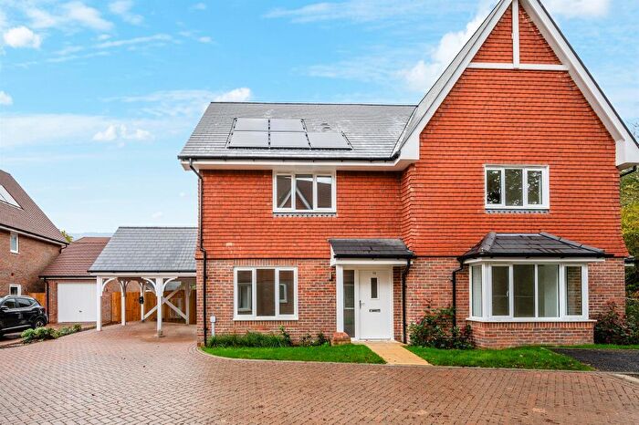 3 Bedroom Semi-Detached House For Sale In Spring Bank, Lunce's Hill, Haywards Heath, RH16