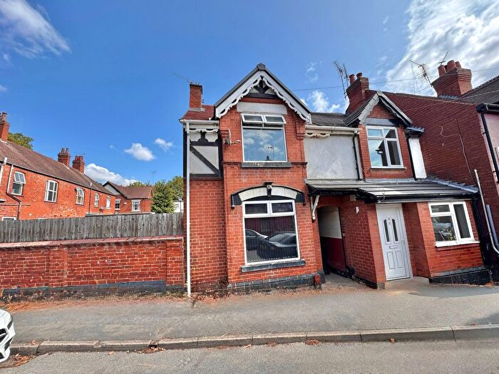 3 Bedroom End Of Terrace House For Sale In Duke Street, Nuneaton, CV11