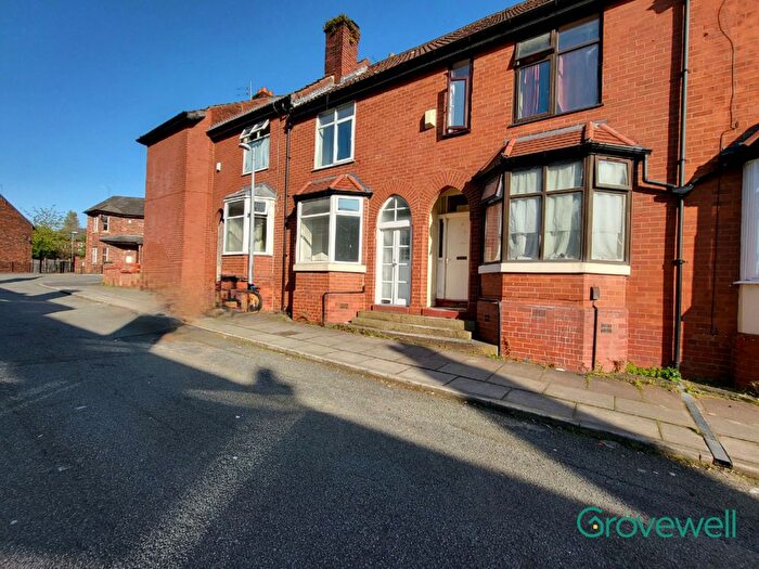 3 Bedroom Terraced House To Rent In Douglas Street, Salford, M7
