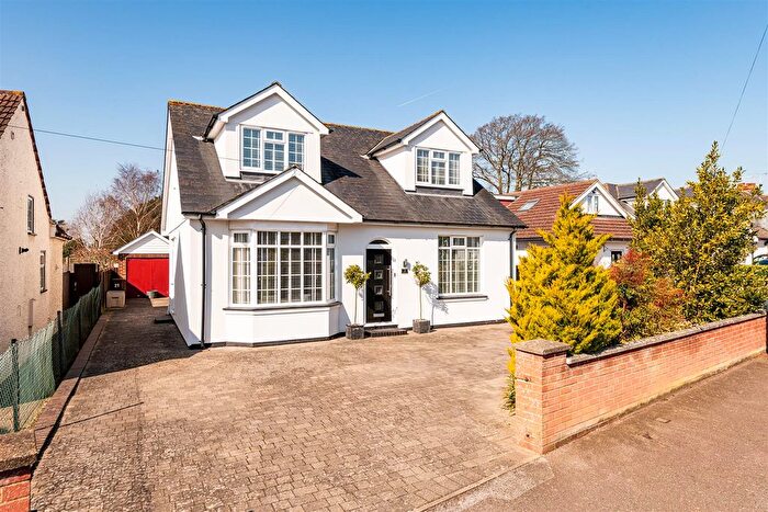 5 Bedroom Detached House For Sale In Springvale, Rainham, ME8