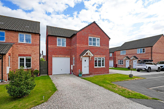 3 Bedroom Detached House To Rent In Cowlishall Drive, Old Tupton, S42