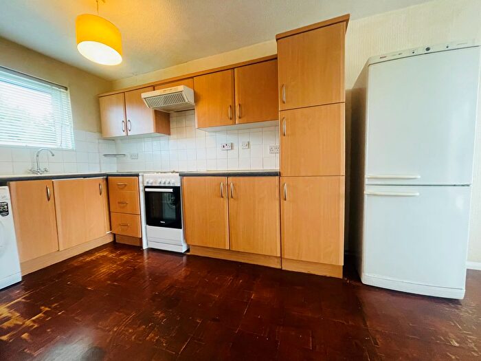 3 Bedroom Terraced House To Rent In Howe Dell, Hatfield, AL10