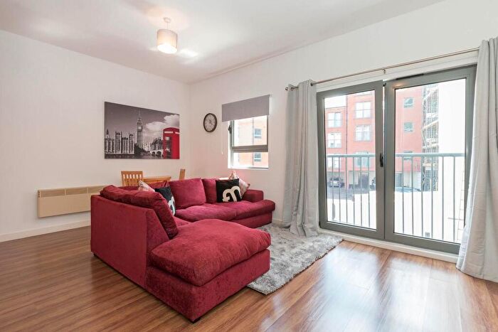 1 Bedroom Apartment To Rent In Kenyon Forge, Kenyon Street, B18