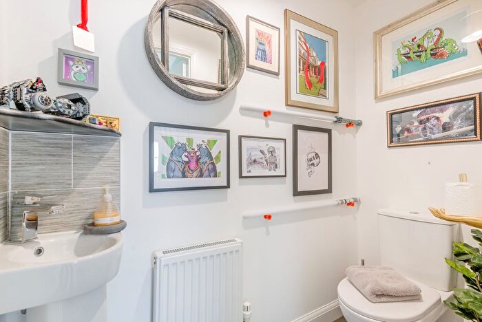 3 Bedroom Detached House For Sale In Dormouse Place, Sedbury, Chepstow, Gloucestershire, NP16