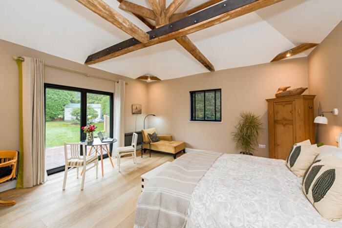 1 Bedroom Barn Conversion To Rent In The Granary, KT22