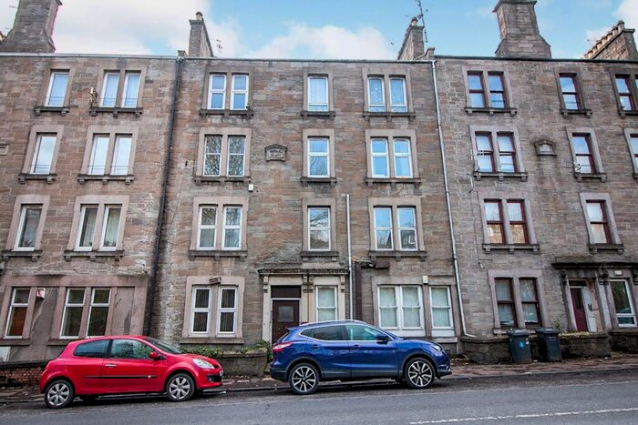 2 Bedroom Flat To Rent In Lochee Road, Dundee, DD2