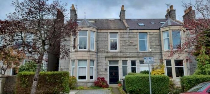 2 Bedroom Flat To Rent In Hamilton Place, Aberdeen, AB15