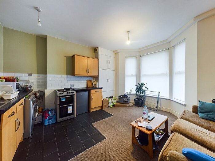 1 Bedroom Flat To Rent In Trier Way, Gloucester, GL1