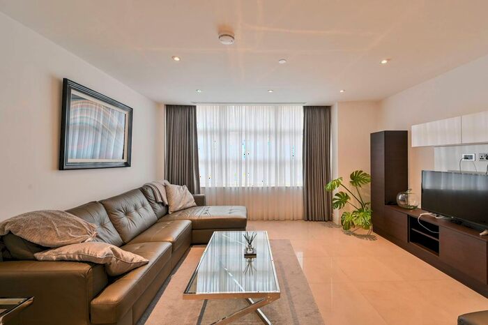 1 Bedroom Flat To Rent In Willow House, Westminster, London, SW1P