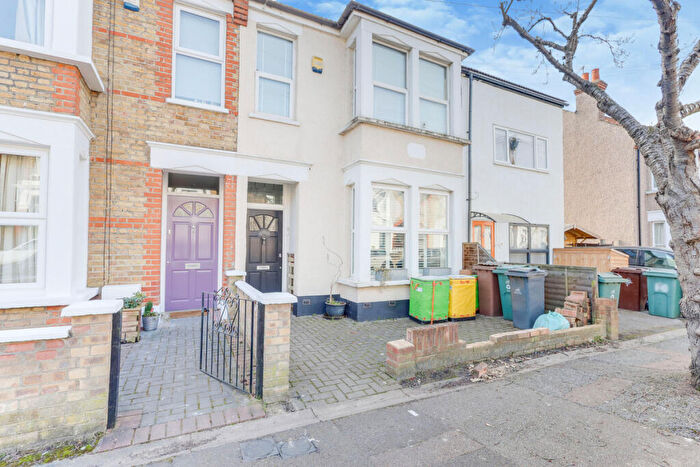 1 Bedroom Flat To Rent In Beverley Road, London, E4