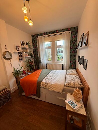 1 Bedroom Flat To Rent In Napier Road, London, N17