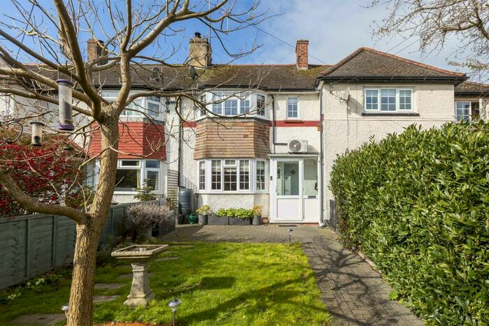 3 Bedroom Terraced House For Sale In Fawkham Green Road, Fawkham, DA3