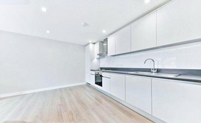 1 Bedroom Flat To Rent In London Road, Sutton, SM3