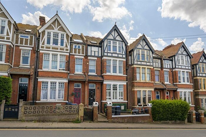 2 Bedroom Flat To Rent In Mickleburgh Hill, Herne Bay, CT6