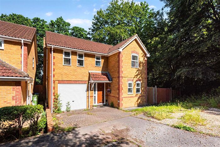 4 Bedroom Detached House For Sale In Vinebank, Southampton, SO18