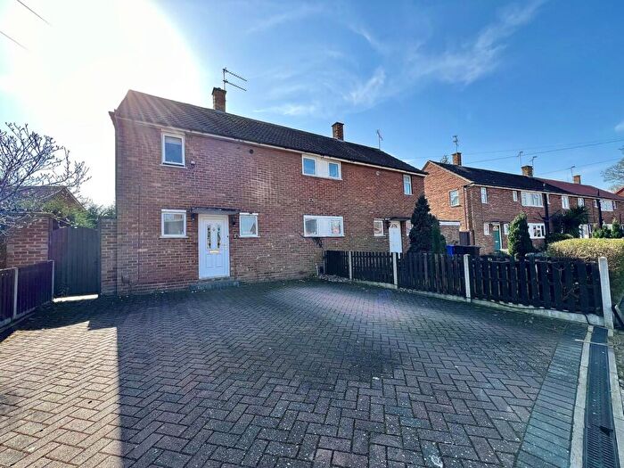 3 Bedroom Semi-Detached House For Sale In Shamrock Avenue, Ipswich, IP2