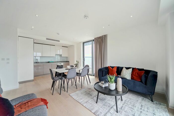 2 Bedroom Flat To Rent In , Victory Parade, London, E20