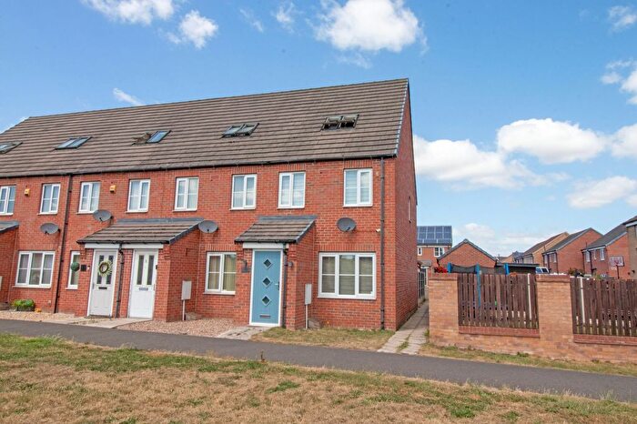 3 Bedroom End Of Terrace House For Sale In Corncrake Drive, Scunthorpe, DN16