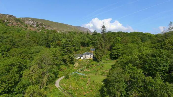 4 Bedroom Detached House For Sale In Plas Oerddwr, Beddgelert, Caernarfon, Gwynedd, LL55