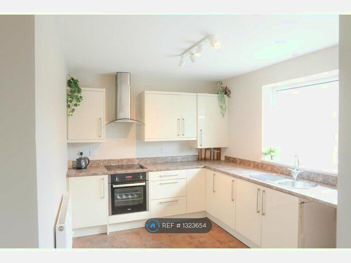 3 Bedroom Semi-Detached House To Rent In Rotherby Road, Manchester M22