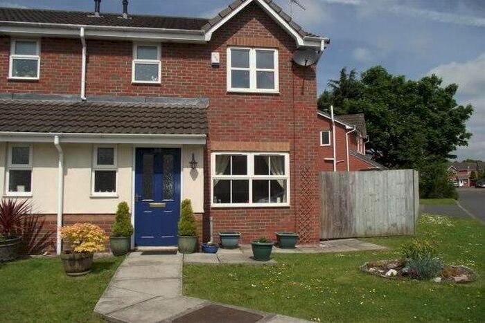 3 Bedroom Semi-Detached House To Rent In Alconbury Close, Warrington, WA5