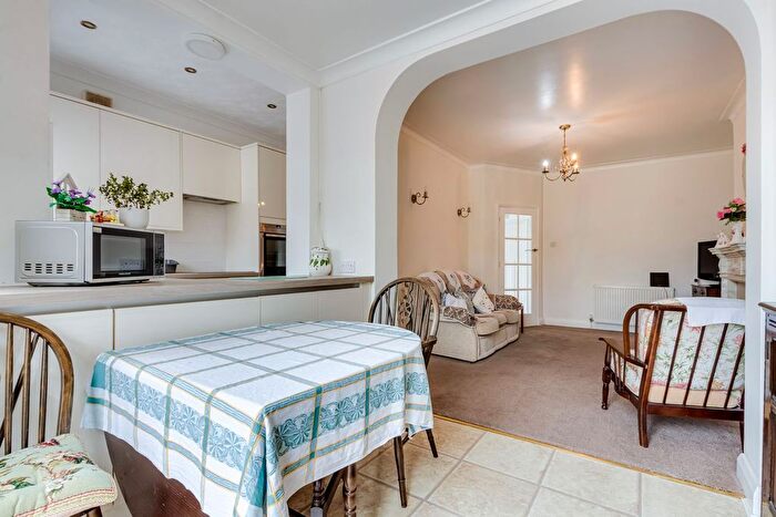 2 Bedroom Semi Detached Bungalow For Sale In Queenswood Road, Sidcup, DA15