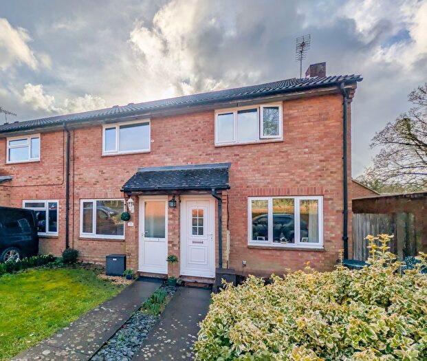 2 Bedroom Terraced House To Rent In Appledown Close, Alresford, Hampshire, SO24