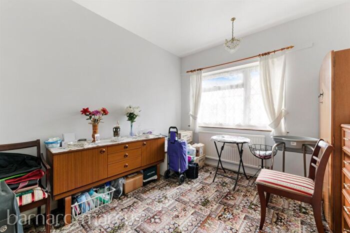 2 Bedroom Semi-Detached Bungalow For Sale In Portland Place, Epsom, KT17