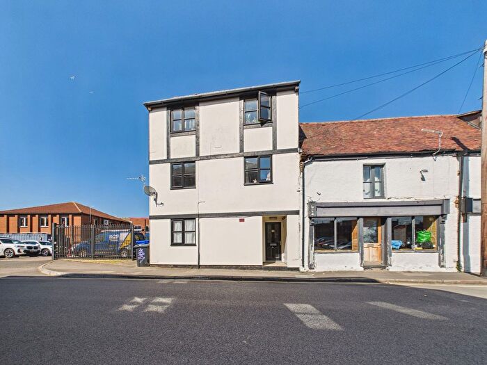 1 Bedroom Flat To Rent In St. Catherine Street, Gloucester, GL1