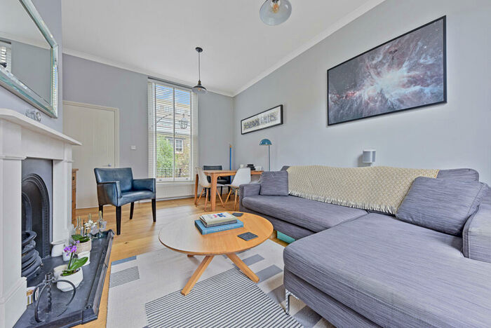 2 Bedroom Flat To Rent In Ockendon Road, Canonbury, N1