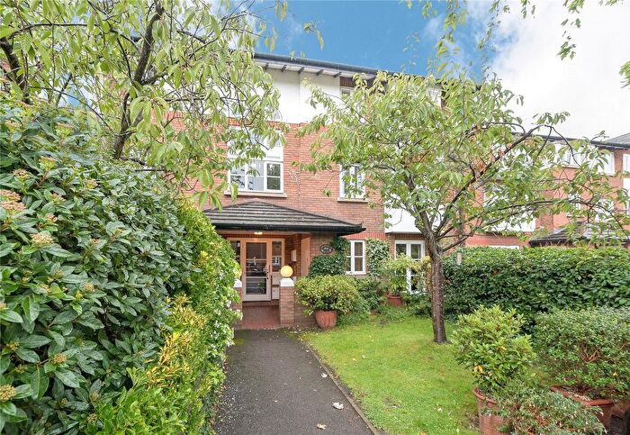 1 Bedroom Flat For Sale In Kingsworthy Close, Kingston Upon Thames, KT1