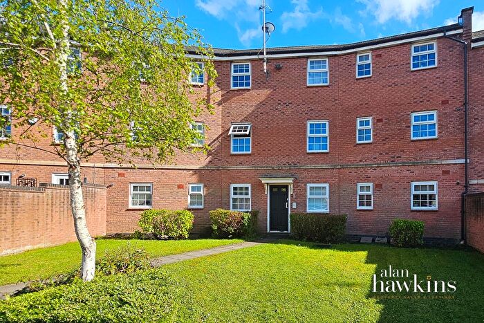 2 Bedroom Flat To Rent In Claydon Road, Swindon, SN25