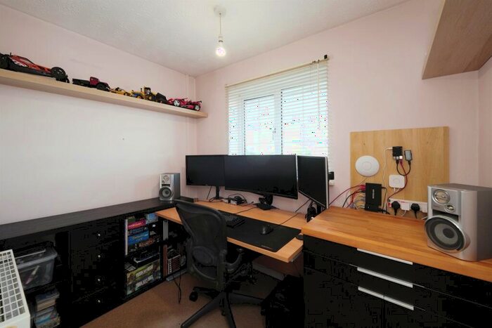 2 Bedroom Cluster House For Sale In Little Meadow, Bradley Stoke, Bristol, BS32