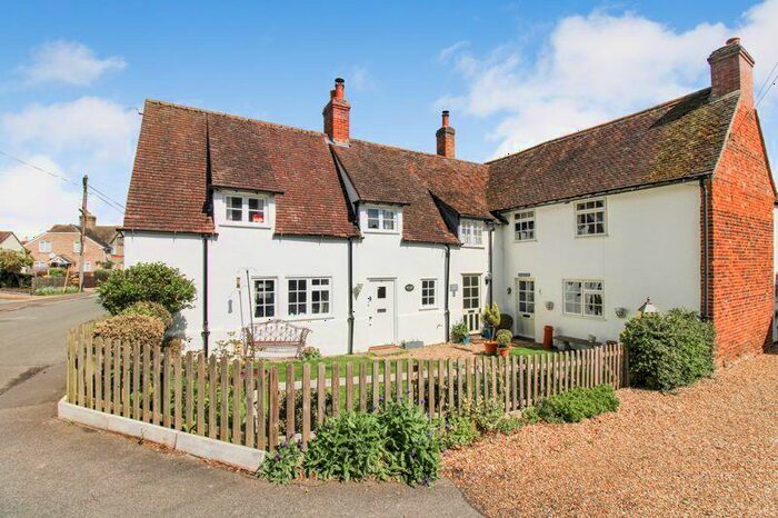 3 Bedroom End Of Terrace House For Sale In Thorncote Road, Northill, SG18