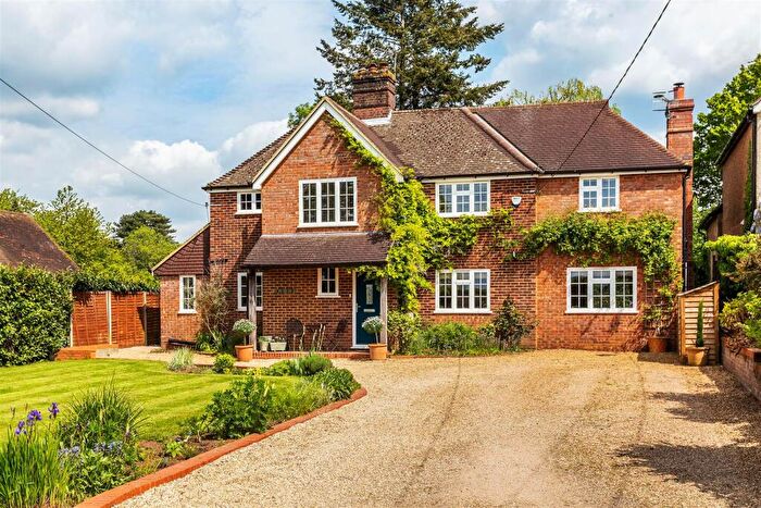 4 Bedroom Detached House For Sale In Wonham Way, Gomshall, Guildford, Surrey, GU5