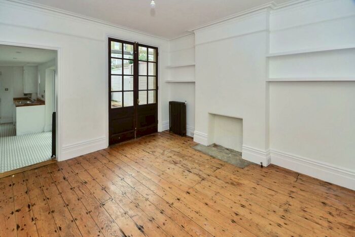 6 Bedroom Semi-Detached House To Rent In Radnor Park Crescent, Folkestone, CT19