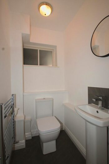 4 Bedroom Terraced House To Rent In Sparrow Drive, Orpington, BR5