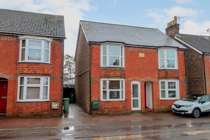 3 Bedroom Terraced House To Rent In Crawley Road, Horsham, RH12