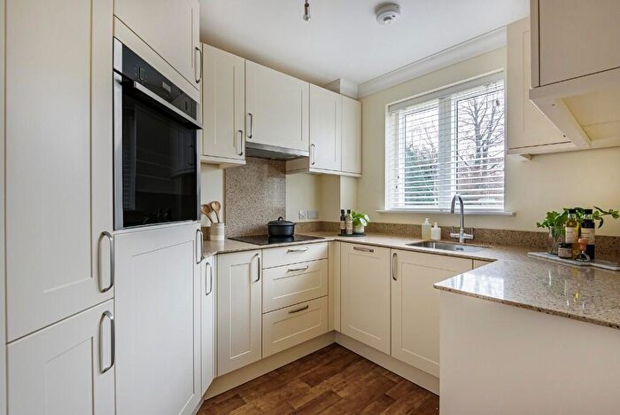 1 Bedroom Retirement Property To Rent In Yorktown Road, Sandhurst, Berkshire, GU47