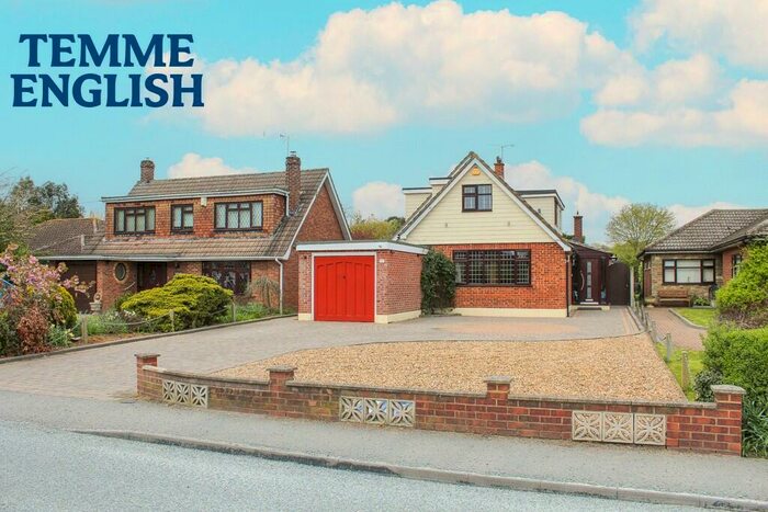 4 Bedroom Detached House For Sale In East Hanningfield Road, CM3