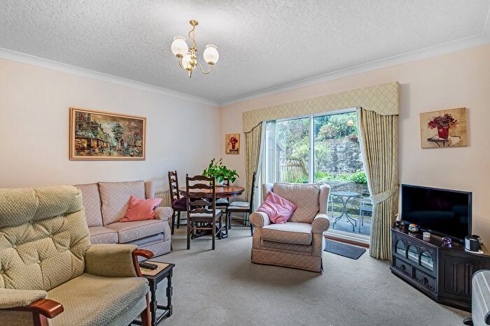 2 Bedroom Detached House For Sale In Beckside Close, Addingham, Ilkley, West Yorkshire, LS29