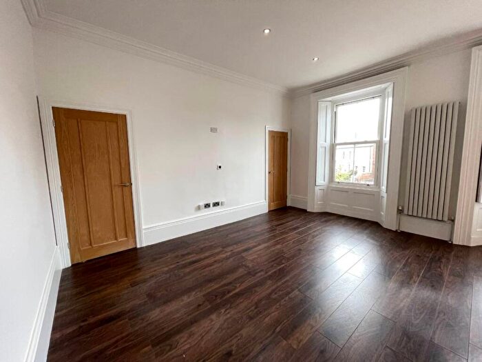 1 Bedroom Flat To Rent In Front Street, Tynemouth. * Fabulous Standard*, NE30