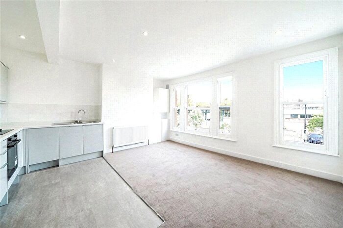2 Bedroom Flat To Rent In Inderwick Road, London, N8