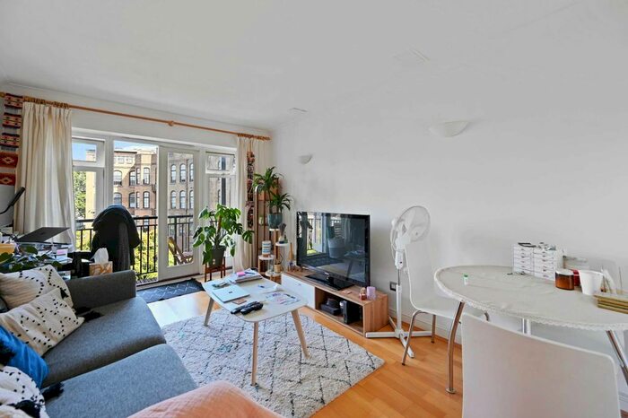 1 Bedroom Flat To Rent In Percy Circus, Kings Cross, London, WC1X