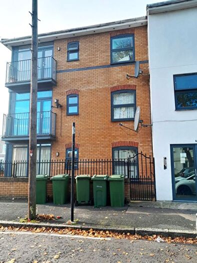 2 Bedroom Flat To Rent In Zurich House, Hatfield Road, London, E15