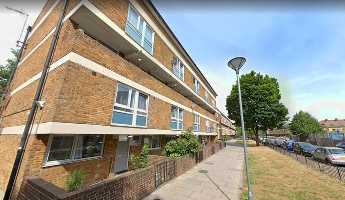 4 Bedroom Flat To Rent In St. Stephens Road, London, E3